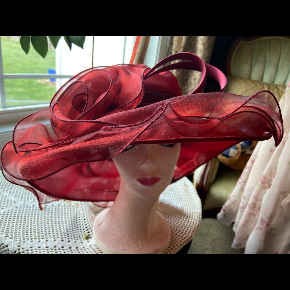 Fancy Ladies Hat - Derby, Mother’s Day, Weddings